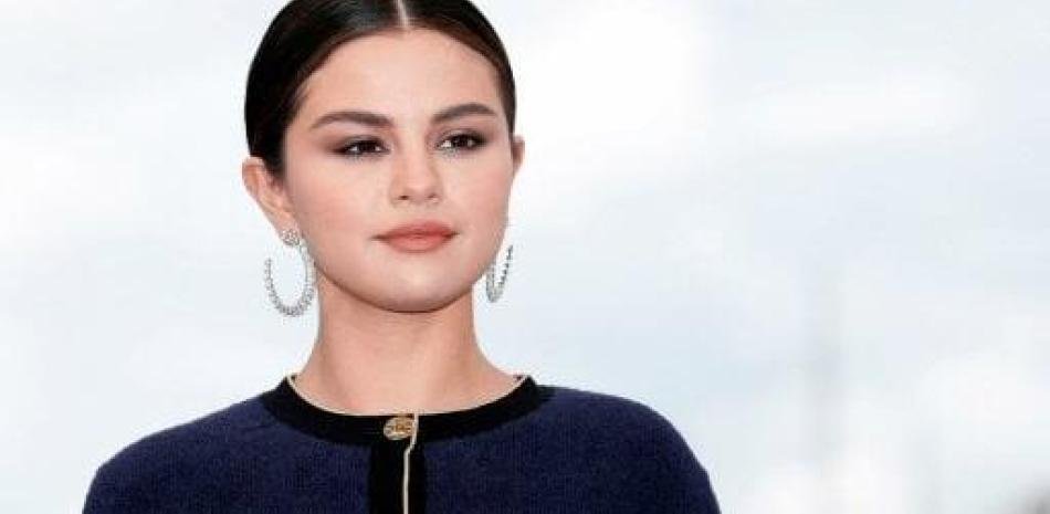 Selena Gomez enfrenta demanda de inversores de su plataforma de salud mental